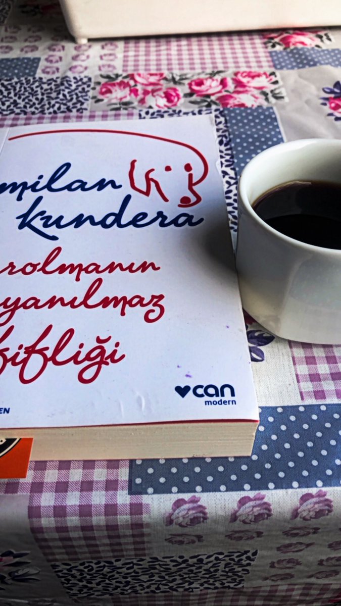 Vedo_Bey's tweet photo. #1kitap 📕
#1kahve ☕️ https://t.co/Vvd91YaH91