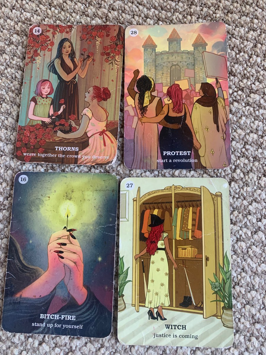 KatyPoet1's tweet photo. Tarot cards today https://t.co/Nc3rPuDbTY
