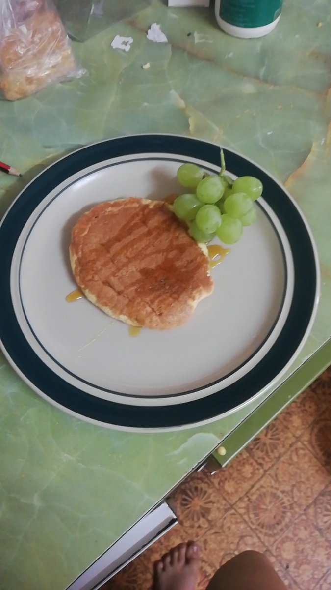 Ellecountscals's tweet photo. Tried making Japanese Pancakes... It turned out great the dough just fell down while baking ig any tips? https://t.co/22Ocj0Xjwf