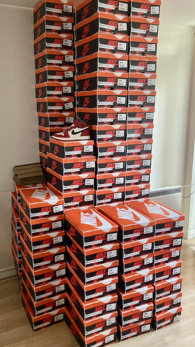 200 Pairs Secured! 

Thank you @DemonRaffles @LaboratoryIO