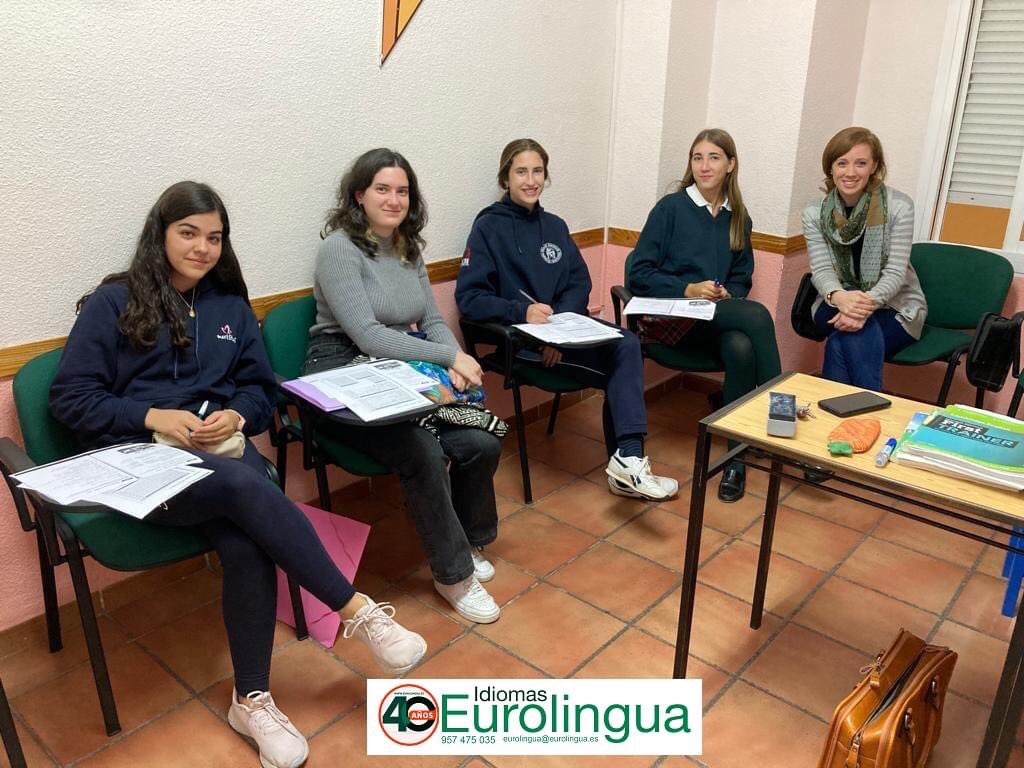 ¿Buscas #cursosintensivos de preparación a exámenes oficiales? 
En Eurolingua brindamos cursos de preparación a #cambridge, #IELTS, #TOEFL y #trinity con grupos reducidos y profesores nativos. En la foto, el grupo intensivo de B2 de los martes y jueves de 19 a 21.
