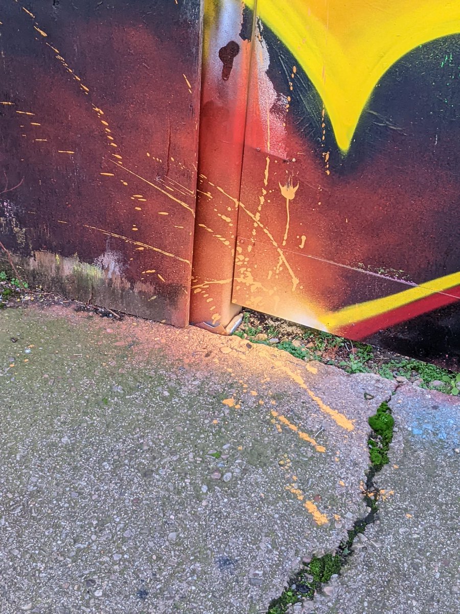 MandyRoss111's tweet photo. Creative Journalling: a short course live online exploring and making sense of day-to-day living - our joys, mundane routines and real-world fears.  https://t.co/aQal11XTE0 https://t.co/kMIabI3Nj4