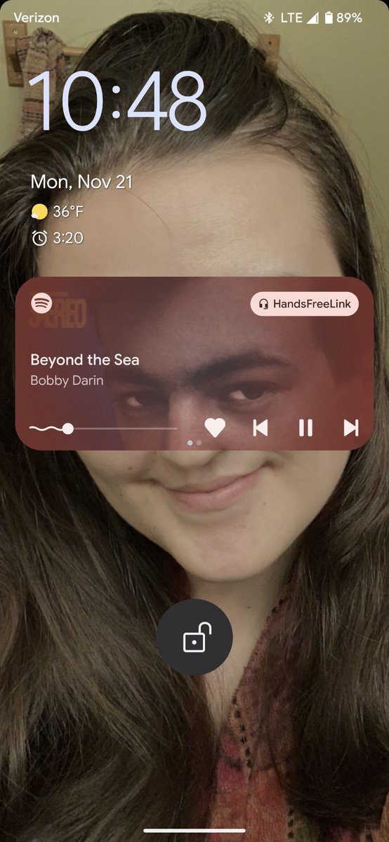 /u/c-0-s-m-i-c_s-0-u-p: My bfs Spotify song picture linked up to my picture and created and odd and funny image #funny #humor #hilarious #haha #lmao #lmfao #rofl