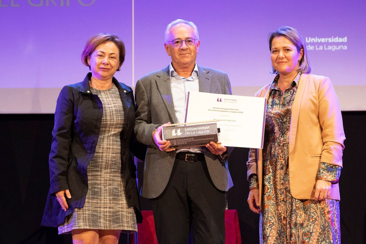 La Bodega El Grifo reconocida por la <a href="/ULL/">Universidad de La Laguna</a> con el Premio #Enogastroturismo, en la categoría de Iniciativa Empresarial en una gala llena de emotividad celebrada en #Tegueste. 

#canariasdestinoenoturistico #canaryislands #winetourism