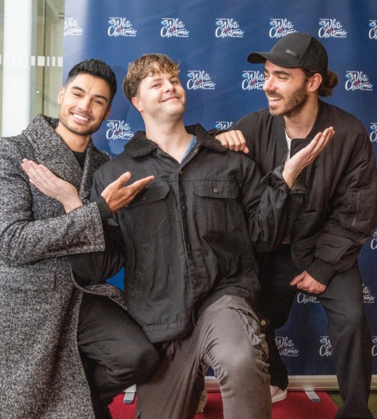 TWDirtyGirls's tweet photo. THE WANTED Bandmates Support Jay McGuiness at WHITE CHRISTMAS 🎄

Photos: https://t.co/8pRgwXYZBh https://t.co/lnpGXtjvzG