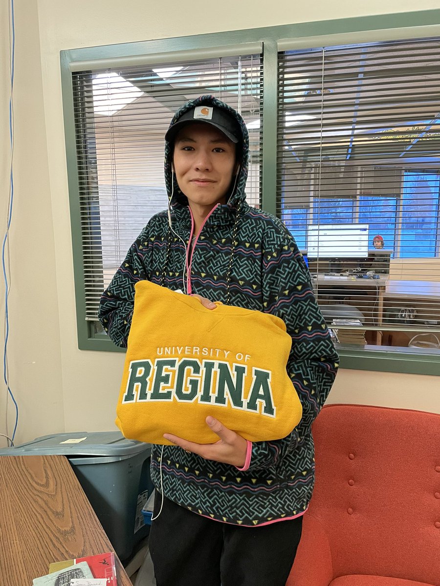 tanisdc's tweet photo. Sean is back resuming the life of a Gr 12-University tours, winning free draws and applying to post-sec schools. He is willing to do a talk in your school @northwestsd203 about #decarbonize Stay tuned for a Q&amp;A podcast with his friends about #COP27 and next steps @cgeducation https://t.co/QsRPq486uq