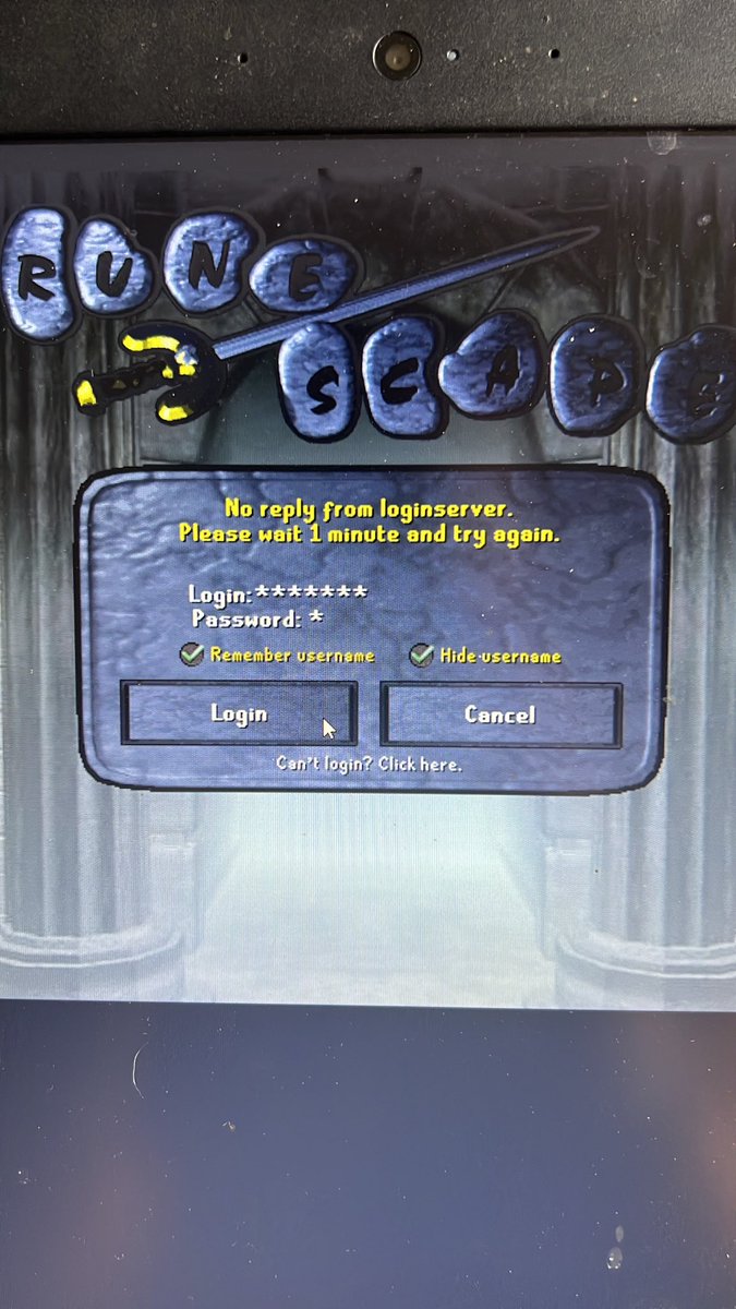 JamesDHaIIiday's tweet photo. @OldSchoolRS I’m sorry but what do yo mean REMAINING servers, we can’t even log into the servers that are “UP”. This really isn’t cool Jagex 😔 https://t.co/Thsc0Kyj2X
