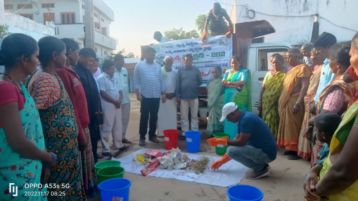 McPebbair's tweet image. Awareness programs conducting on source segregation on daily basis in Pebbair Municipality by #Pebbair Municipal staff. 
#SwachhSurvekshan2023 
@aclb_wnpts 
@Collector_WNP 
@cdmatelangana 
@SingireddyTRS 
@KTRTRS