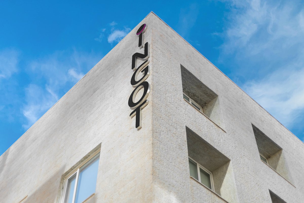 JTCPLDesigns's tweet photo. A repeat client. An international location. Covid-19. A fantastic combination of factors that tested our remote working processes for @IngotBrokers’ new premises in Amman, Jordan.
#JTCPLDesigns_HTSInteriors #OfficeDesigners #officedesign #bespokeinteriors https://t.co/Po8Od1q0Bu