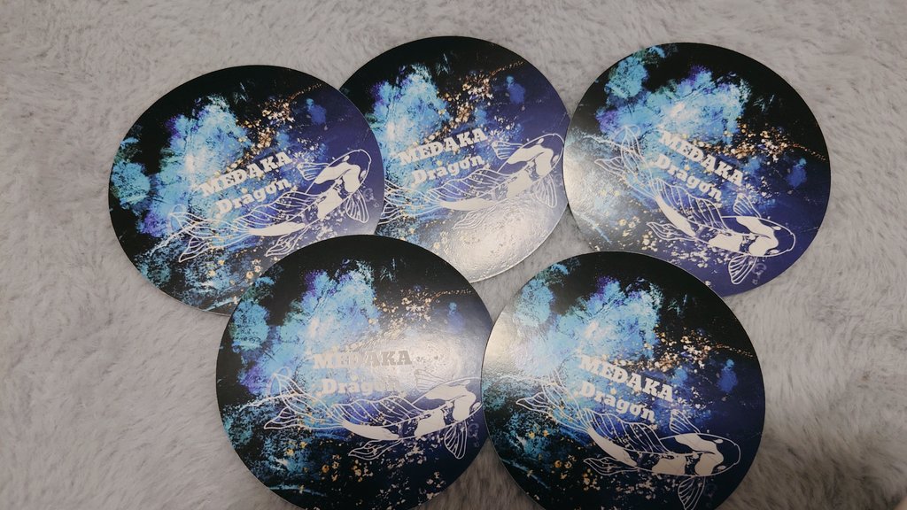 Dra78035246's tweet photo. ステッカー作ったのが届いたー\(//∇//)\ https://t.co/IDDFOg2vgK