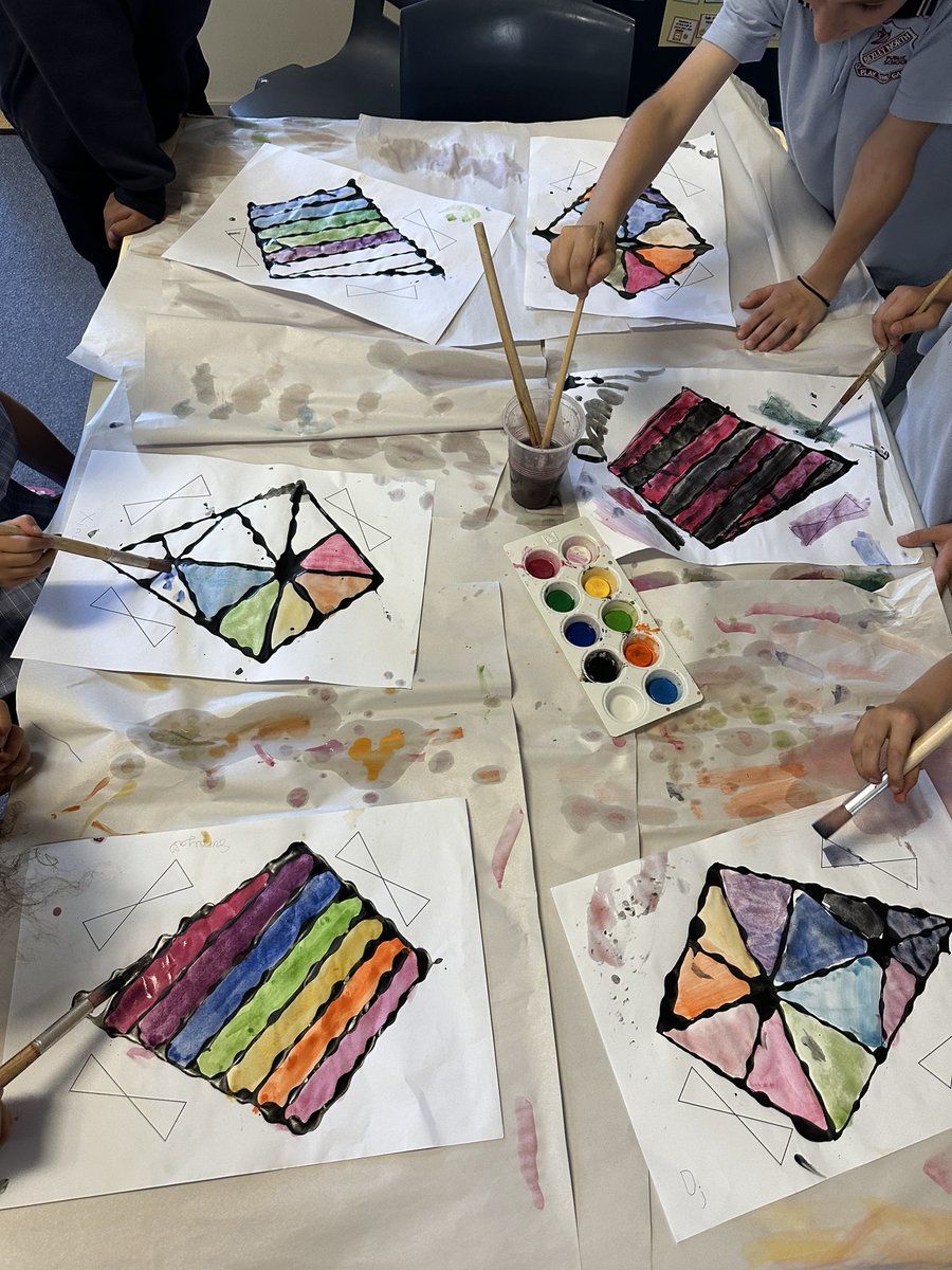 MissGolds_'s tweet photo. Busy at work creating our masterpieces! 😍 https://t.co/aqYj630s56