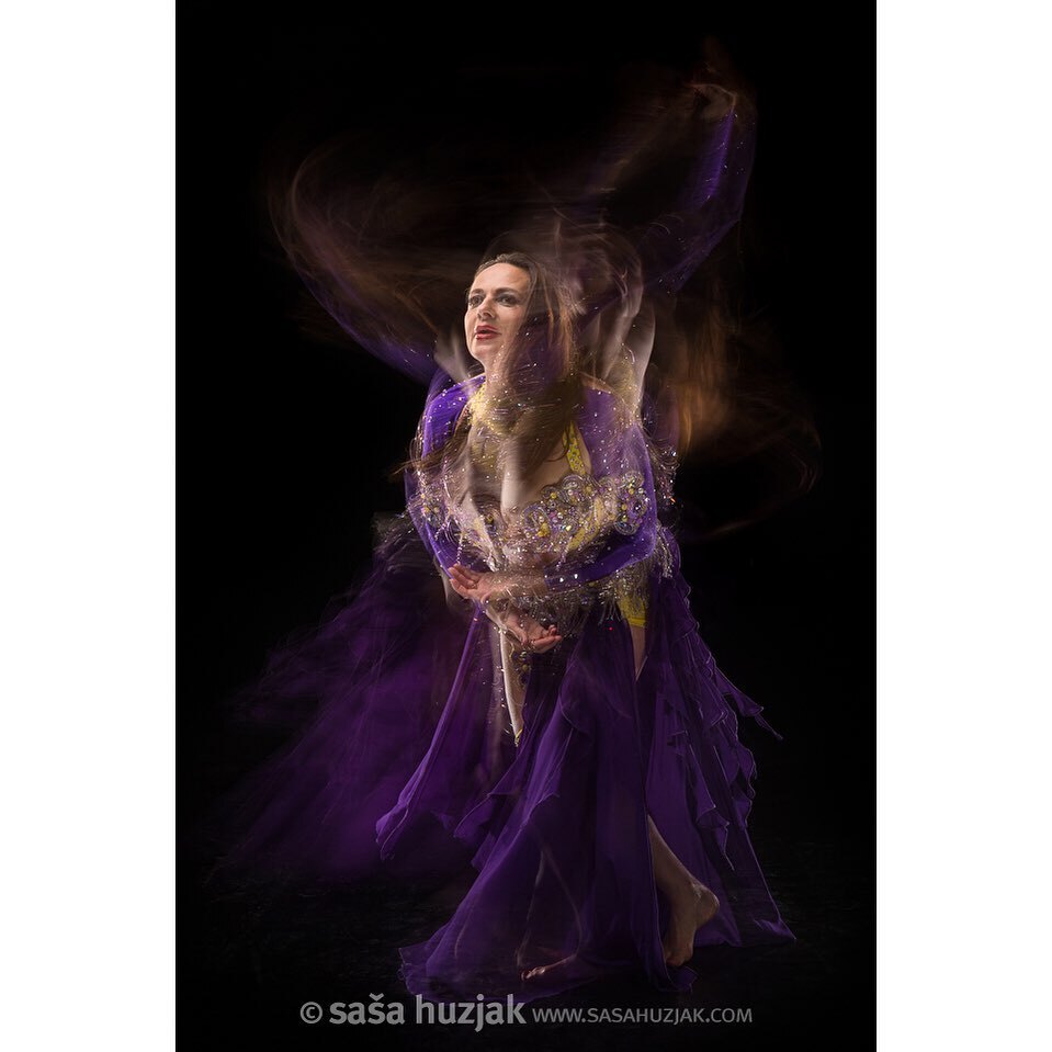 Dancers in studio photo shoot: Edita Čerče (49,90 project) 🔥
.
.
I had a privilege to work with Edita Čerče, one of the best known oriental dancers in Maribor and around, on a very special project - calendar for 2023, marking her 50th birthday (hence… instagr.am/p/ClS8PsEoBlN/