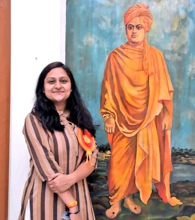 NarendraOad3's tweet photo. अभाविप की राष्ट्रीय महामंत्री ओजस्वी वक्ता  आदरणीय दीदी सुश्री @nidhitripathi92 🎂🎂���ी आपको जन्मदिवस की हार्दिक बधाई एवं शुभकामनाएं 💐 https://t.co/Cxj7y6HCWP