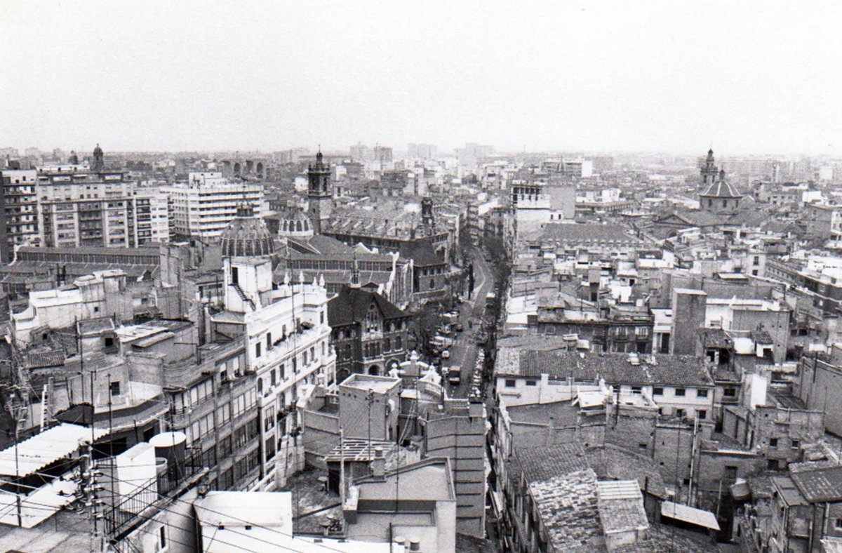 Allò just, per tant, era anar sempre avant, sense pensar en les conseqüències, que València era indestructible