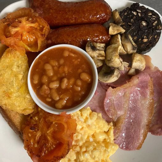 DGCScarb's tweet image. Oops! Missed #TastyTuesday, so #WantItWednesday it is. Start your day with a Full English. Or try The Minis: English, Veggie, NGCI &amp;amp; Vegan #Breakfasts #FullEnglish  #Vegetarian #Vegan #NGCI #CoffeeShop #GardenersChoice #GardenCentre #DeansGardenCentre #Scarborough #FamilyBusiness