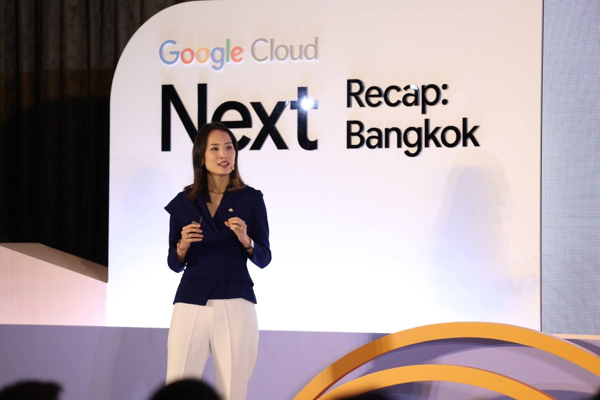 deanbroers's tweet photo. This year, #GoogleCloudNext made its way to Jakarta, Singapore, Bangkok and Ho Chi Minh 🇮🇩 🇸🇬 🇹🇭 🇻🇳 Thank you to all who have joined us in-person and online, and made our events across the region a massive success. #LetsGetSolving https://t.co/r4YyD5g8T3