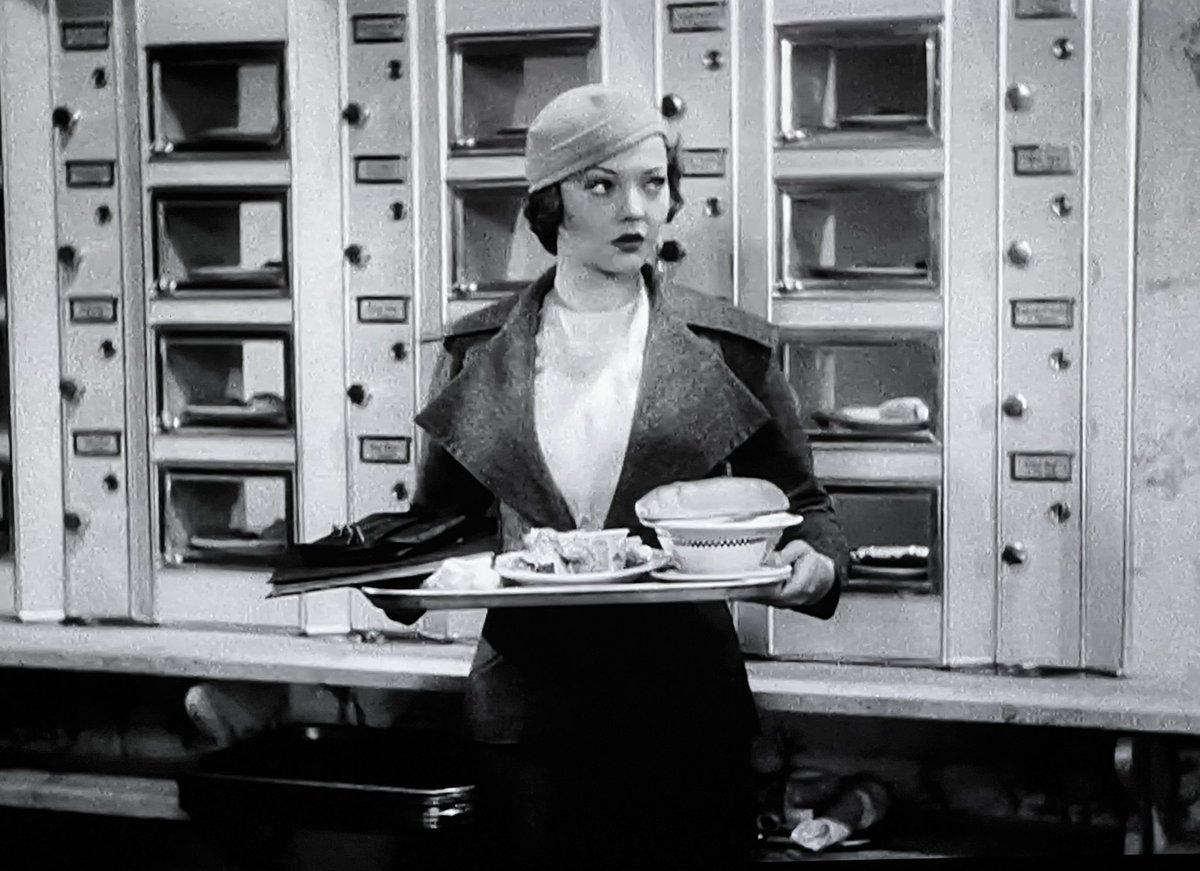 holyspacemonkey's tweet photo. Sylvia Sidney getting coffee and a turkey dinner in an Automat in “Thirty Day Princess” (1934), also starring Cary Grant. I love this movie!! This whole scene is very Preston Sturges. And Sylvia Sidney is *perfect*! #ThirtyDayPrincess #TCMParty #PreCode https://t.co/tuhaXqyxck