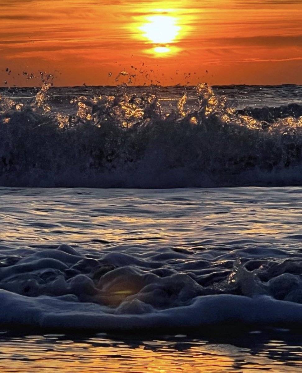 #andalovers | Sonreír es maravilloso, pero es más placentero cuando provocas que alguien sonría. ¡Buenos días!

📸  @santi_almeria68 #marcaandalucia #pymesunidas #almeria