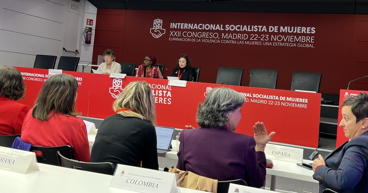 ShaziaAttaMarri's tweet photo. Honoured to be elected as Vice-President of @SocialistIntW from Asia-Pacific region. Grateful to my party leadership for nominating me for this position 🙏🏻 and reposing trust in my abilities to represent. @MediaCellPPP remains strongly aligned to people centric socialist ideals. https://t.co/Axsg4dWcnd