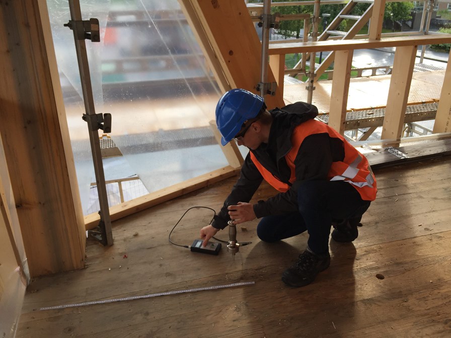 Gir råd om fuktsikre løsninger for yttervegger av massivtre dlvr.it/SdDbcQ