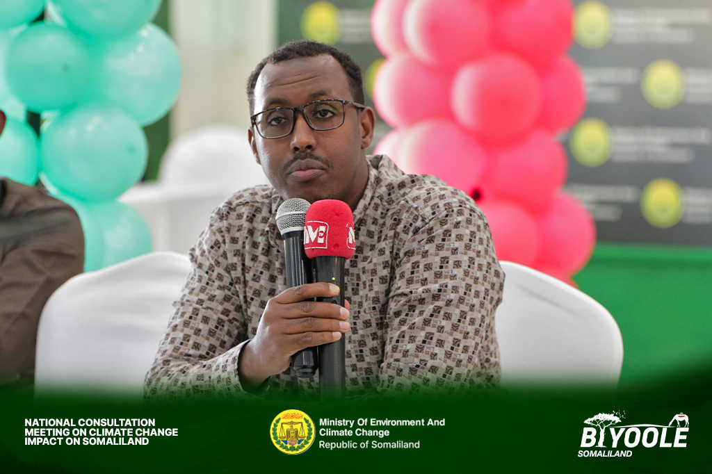 MOECC_JSL's tweet photo. Day 2: Some photos from the government officials, along with distinguished guests attending the symposium. 1/--

#SLClimateActionNow #ClimateEmergency 
#SDG13 #ClimateChange #Somaliland https://t.co/V0U2joa1Tm