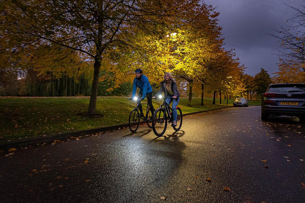 Have you ever woken up on a chilly dark morning with a distinct lack of energy or enthusiasm? Seasonal Affective Disorder (SAD) is a common mental health condition - but getting outside and cycling can really help: ow.ly/K5Fr50LKzUj