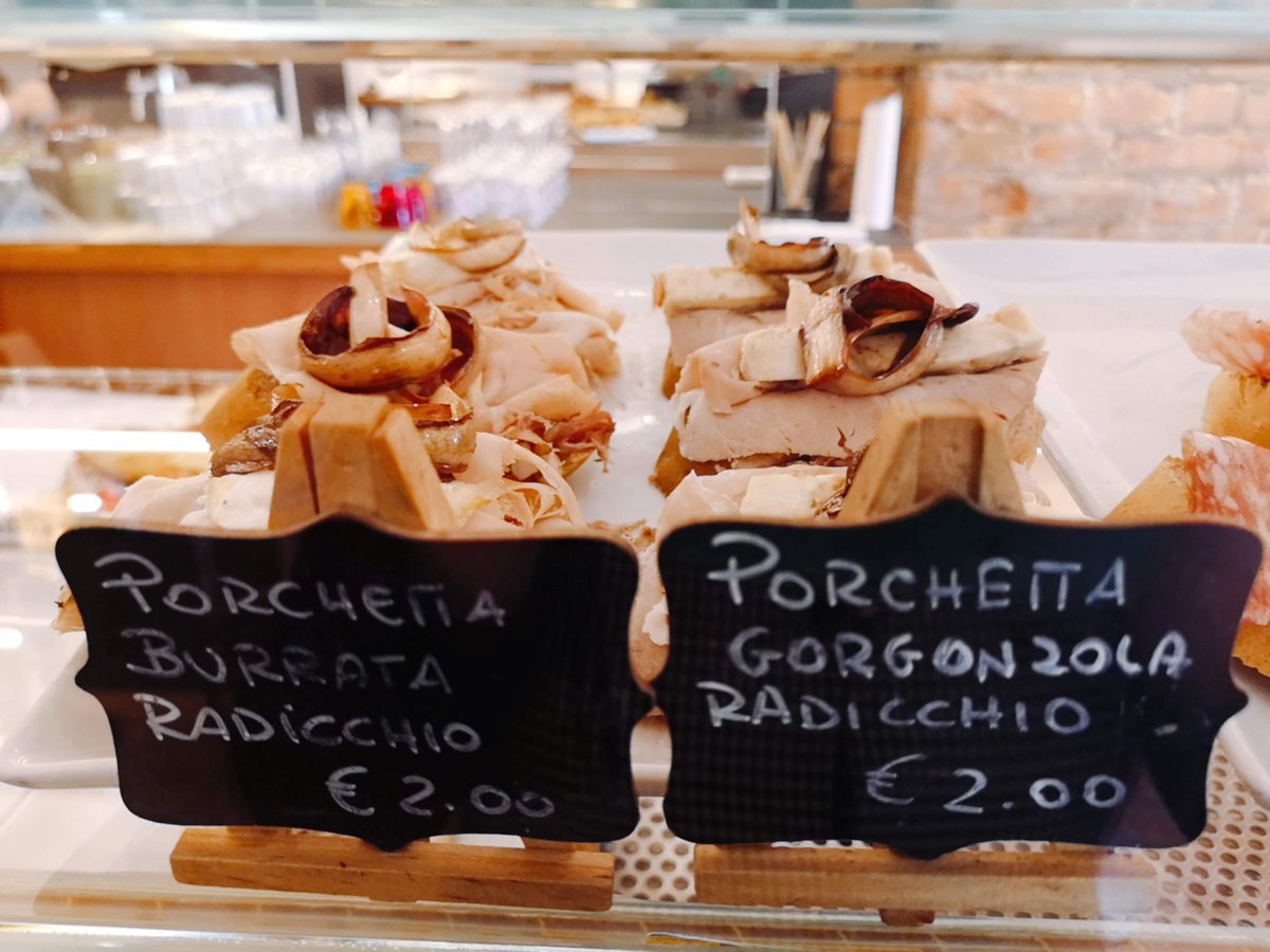 AziendeCantina's tweet photo. Cicchetti autunnali! / Fall Cicchetti! / Cicchetti d'automne!
#cantinaaziendeagricole #bar #osteria #bacaro #venice #venezia #venise #cichetti #venicefood #bacaroveneziano #bacarivenezia #cicchetteria #bacarotour #cicchettitour #foodtour #spritz #aperitivo #aperitif #cicchetto https://t.co/kl15bqxYLO