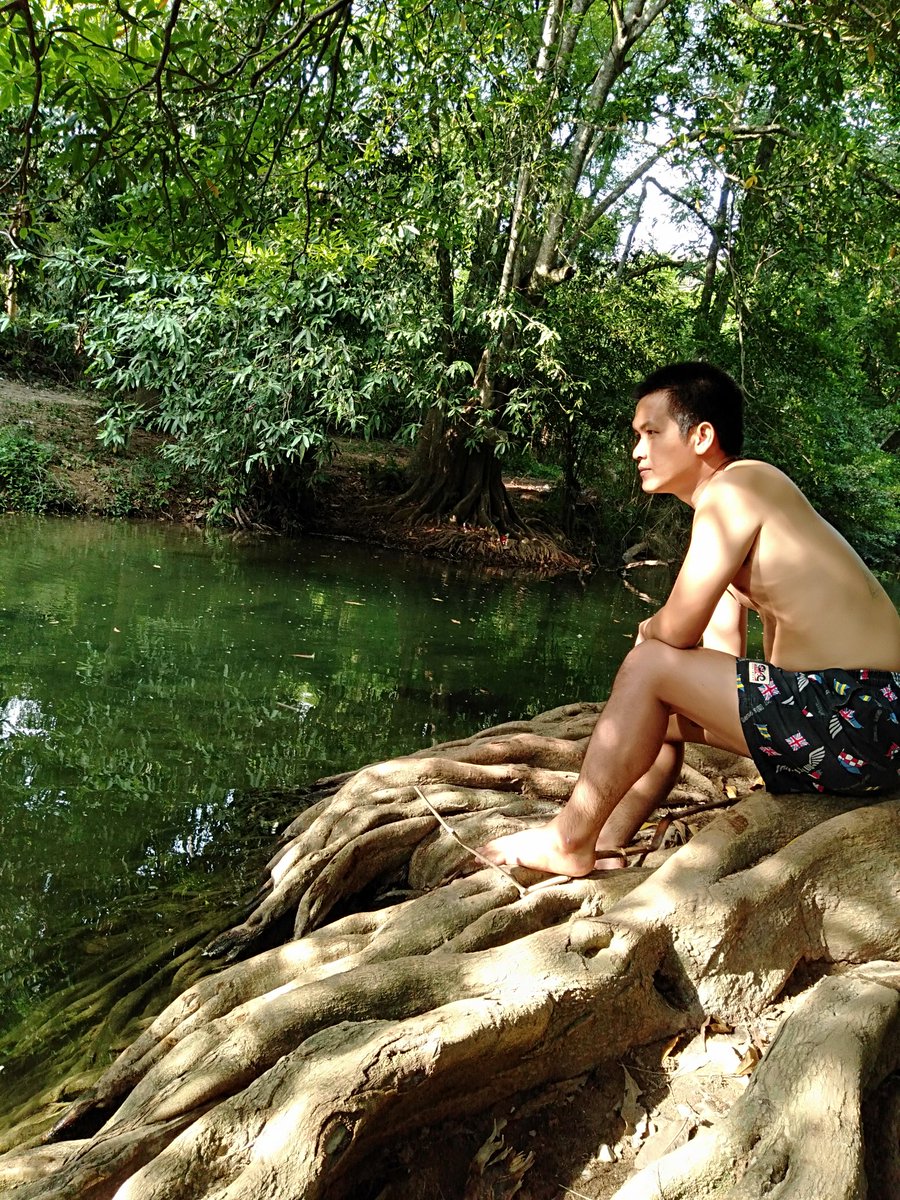 CuSrrph's tweet photo. ก็แค่เหงาคนมีคู่คงไม่เข้าใจ# มีนบุรี https://t.co/ATSDIrTEzE