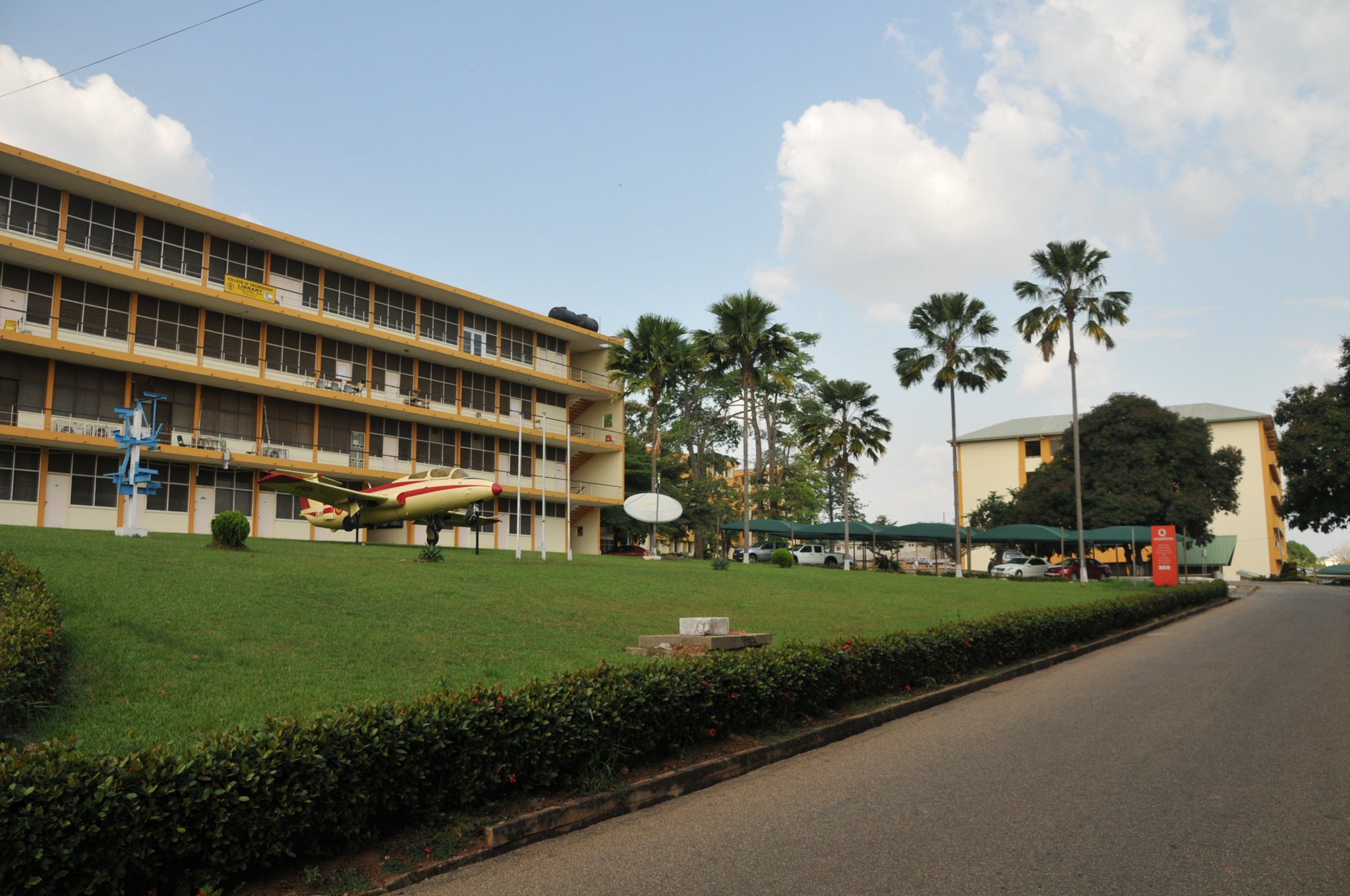 KNUST ELECTRICAL ENGINEERING COURSE OUTLINE visual data 4