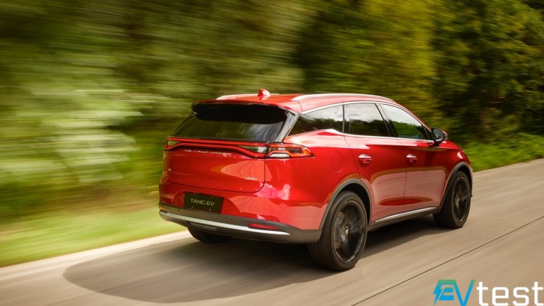 EvtestEu's tweet photo. BYD TANG
Test: https://t.co/w4MmSMSJyF
#BYD #BydTang #TANG #evtest #electricvehicle https://t.co/mMsudgLsHT