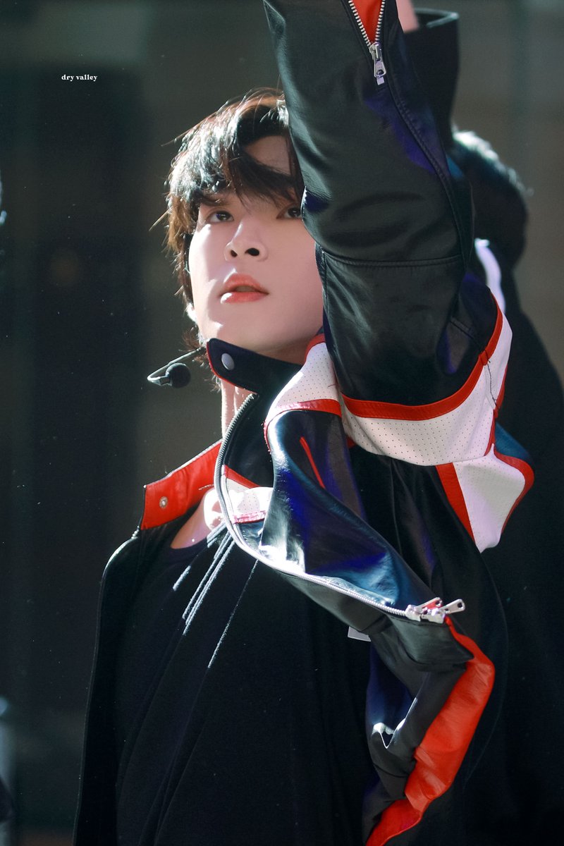 dryvalley_'s tweet photo. 221114 #원어스 #ONEUS #이도 #LEEDO #김건학 https://t.co/tvc6mqEhXO