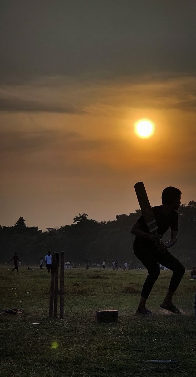 dhristis99's tweet photo. Went on a photowalk by @Canon_India , mentored by @ssghosal ~ my camera's battery died, I was with 30+ people I never met, and yet had the best time ever. Here are the pictures I clicked, open to feedback https://t.co/Nl3UnFRexD