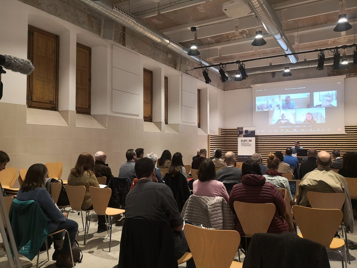 euromemories's tweet photo. 🔛#TakingStock2022 Second day 📍#LaModel former prison

⚡Victims databases. An international perspective, moderated by Gerard Corbella @LaFoneria with Alexander Avram @yadvashem
Franziska Schubert @ArolsenArchives and Silvia San Martín @SDHArgentina @jusgobar
#memorydata https://t.co/Jewj8hdj6F