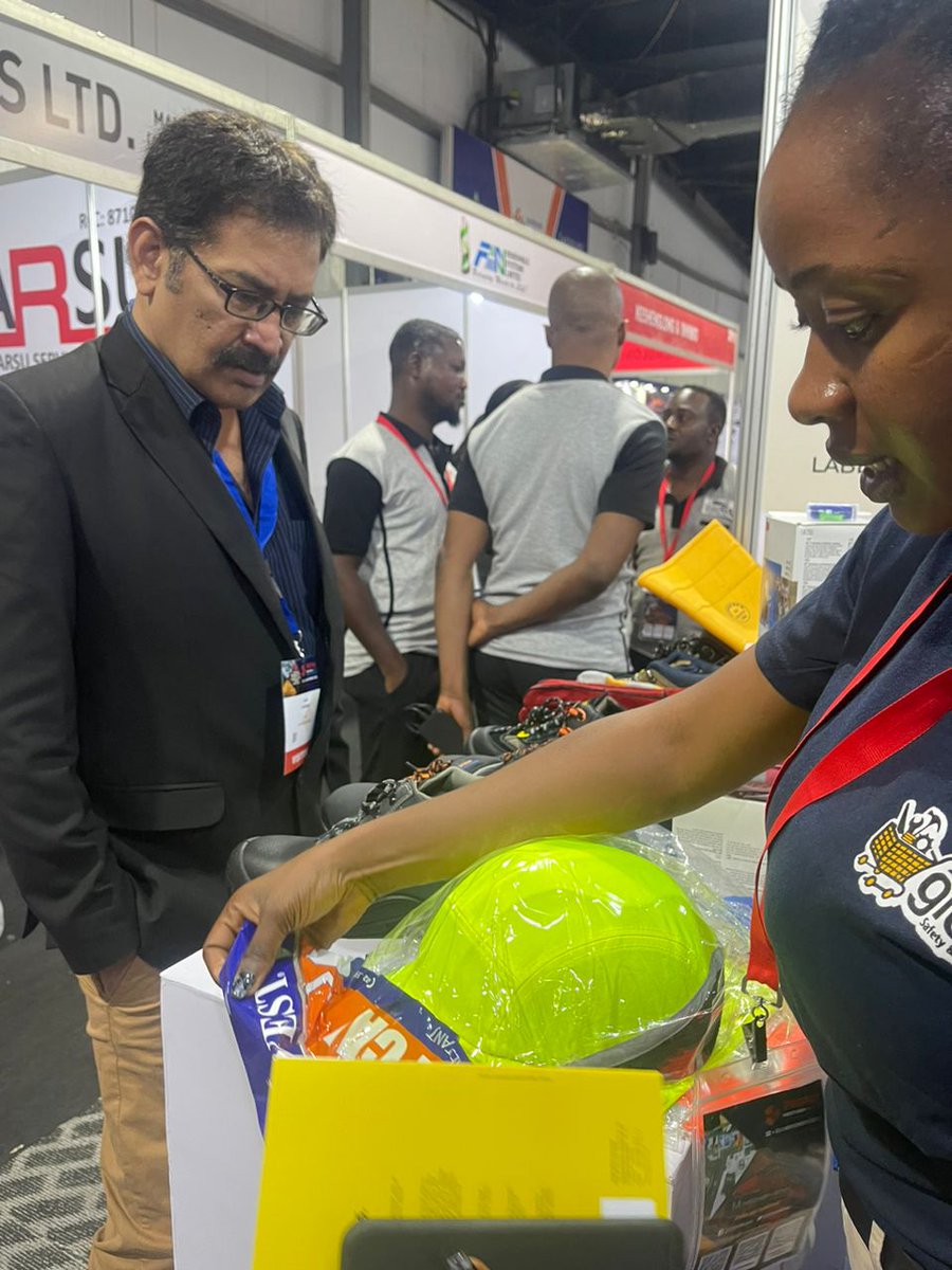 GibadiStore's tweet photo. We're currently exhibiting at Propak West 2022

Join us at booth 2D02 and enjoy massive discounts on PPEs, Home &amp; outdoor Cleaning machine, Industrial printing machines and free gifts. For more enquire visit https://t.co/49G5MymAZK 

#Propak2022 #PROPAK #makingconnections #aegksa https://t.co/oHsnJqOCRb