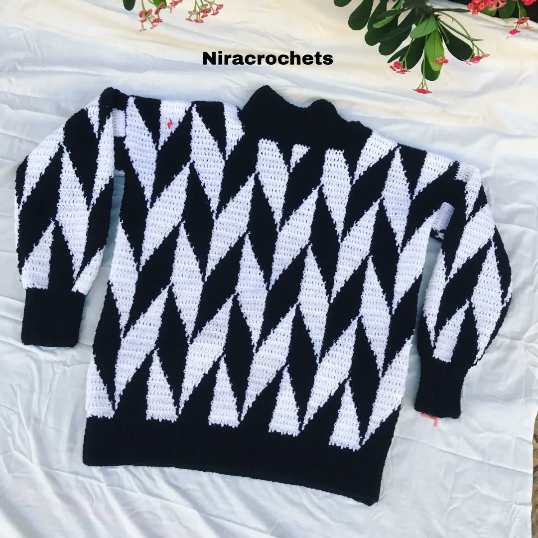 SimplyNira's tweet photo. I made a sweater 🖤🤍
Can be made in different designs, sizes, and colours.
Send a DM to order.
Kindly like, and retweet please 🙏
#niracrochets #Crochet_Sweater #crochet #FIFAWorldCup #crochetcreator https://t.co/QvQfXBC2Yl