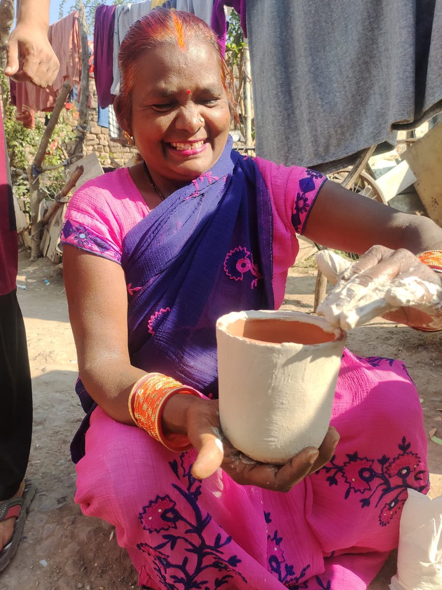 MSrishtee's tweet photo. "CONNECTING #enviroment  TO #employment "
Conducted #workshop  on #Skilldevelopment at Simar Foam Car Wash, Sector-38 , Chandigarh.
Contact us at- 8618059929
https://t.co/7h5OX4Py8e
 #skills #women #pots #clay #womenempowerment #moolsrishtee #womeninbusiness #womensupportingwomen https://t.co/IyFcotAdQU