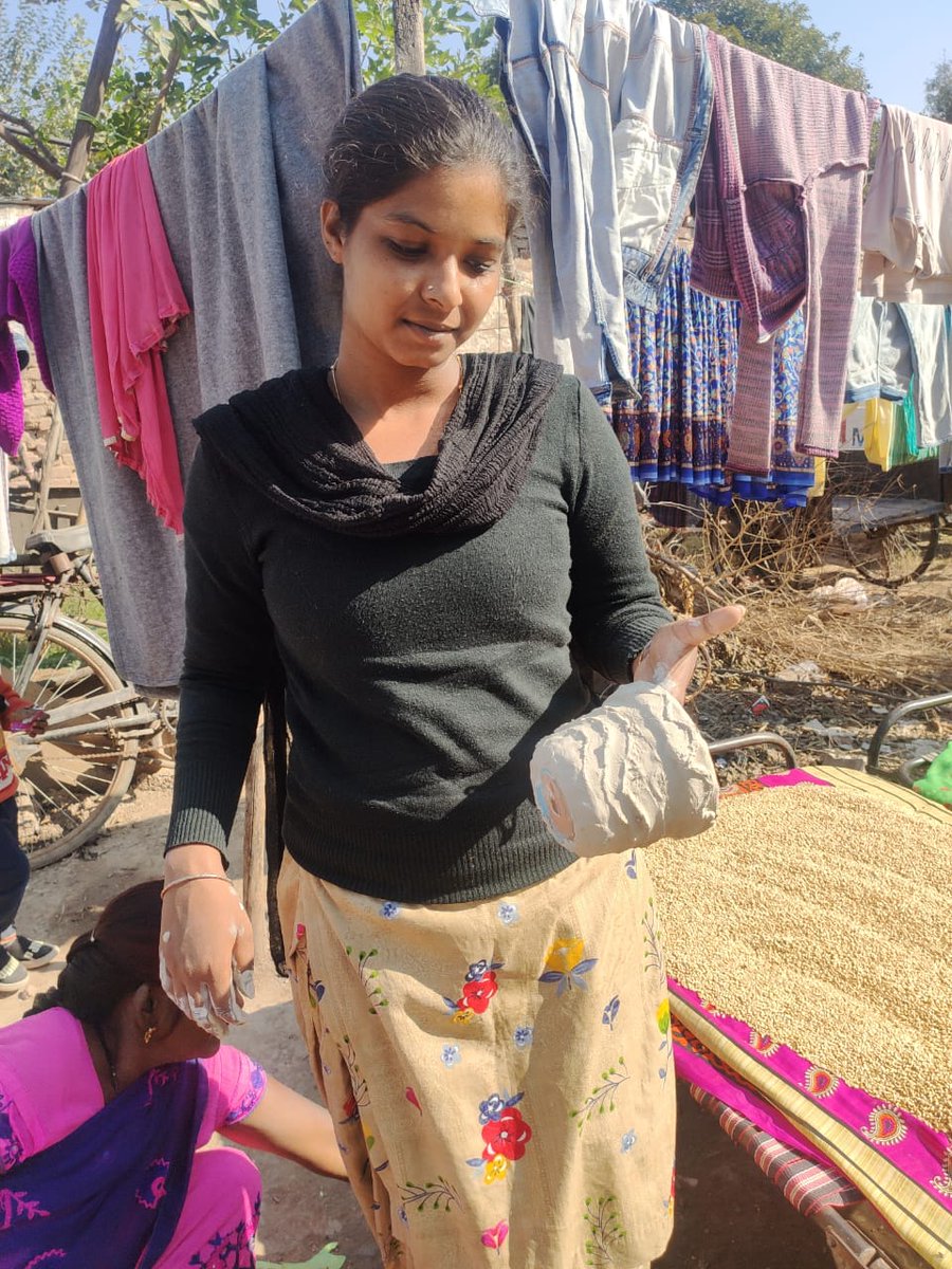 MSrishtee's tweet photo. "CONNECTING #enviroment  TO #employment "
Conducted #workshop  on #Skilldevelopment at Simar Foam Car Wash, Sector-38 , Chandigarh.
Contact us at- 8618059929
https://t.co/7h5OX4Py8e
 #skills #women #pots #clay #womenempowerment #moolsrishtee #womeninbusiness #womensupportingwomen https://t.co/IyFcotAdQU