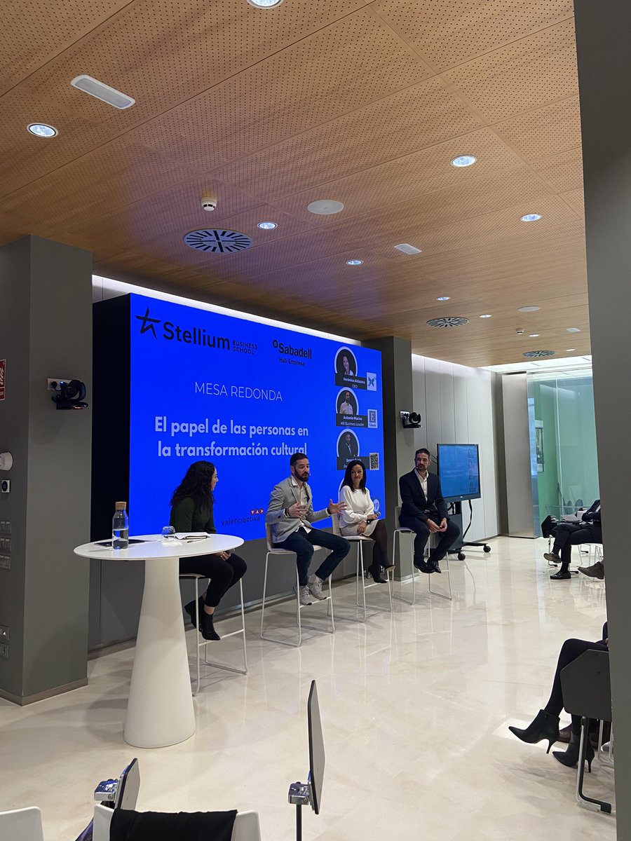 Stellium Business School (@stelliumbs) on Twitter photo ⭐️Mesa redonda moderada por <a href="/EstefPastor/">Estef Pastor</a> redactora jefa en <a href="/valenciaplaza/">Valencia Plaza</a> con el CEO de @BigBuy_dropship Sergio Soria Verónica Aldazosa de TalenTeal
Y Antonio Macias HR Busines leader en
<a href="/EdwardsLifesci/">Edwards Lifesciences</a>
“El papel de las personas en la transformación cultural” ⭐️Mesa redonda moderada por <a href="/EstefPastor/">Estef Pastor</a> redactora jefa en <a href="/valenciaplaza/">Valencia Plaza</a> con el CEO de @BigBuy_dropship Sergio Soria Verónica Aldazosa de TalenTeal
Y Antonio Macias HR Busines leader en
<a href="/EdwardsLifesci/">Edwards Lifesciences</a>
“El papel de las personas en la transformación cultural”