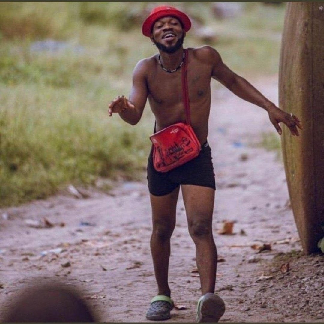 didimaynee's tweet photo. Is the Christian hugging for me🥤😂

And he’s holding food for 2 

Ahhh SA trip about to be sweeetttt
Wahala for who get low battery o

SHELLA IN SOUTH AFRICA
WELCOME TO SA BIG SHELLA https://t.co/39TCpSkkus