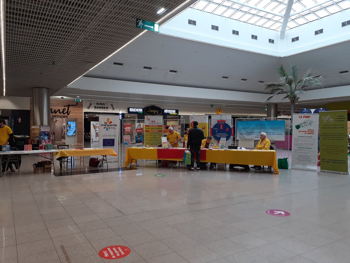 La Marguerite se trouve aux côtés d'ASOLIM, AFD 87/23, Le Pont et Addiction France, toute la journée au Super U Corgnac à l'occasion du mois sans tabac pour vous écouter et vous informer 😊
N'hésitez pas à en parler à votre entourage ! 😊