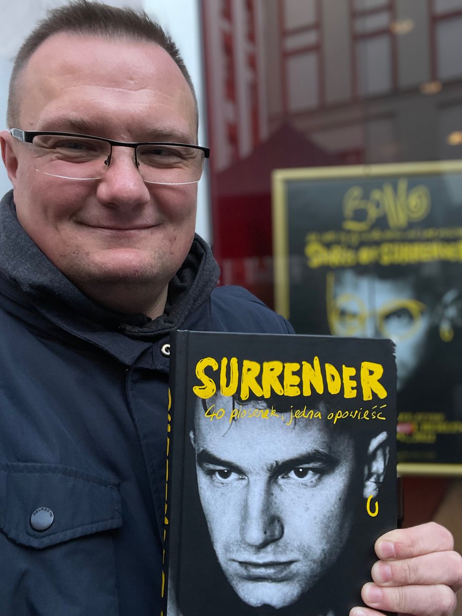U2Poland's tweet photo. To już dziś! Spotkanie z Bono w #Berlin #SurrenderMemoir #BookTour Pierwsi fani już czekają przed @Admiralpalast https://t.co/ZLIC0TkNlI