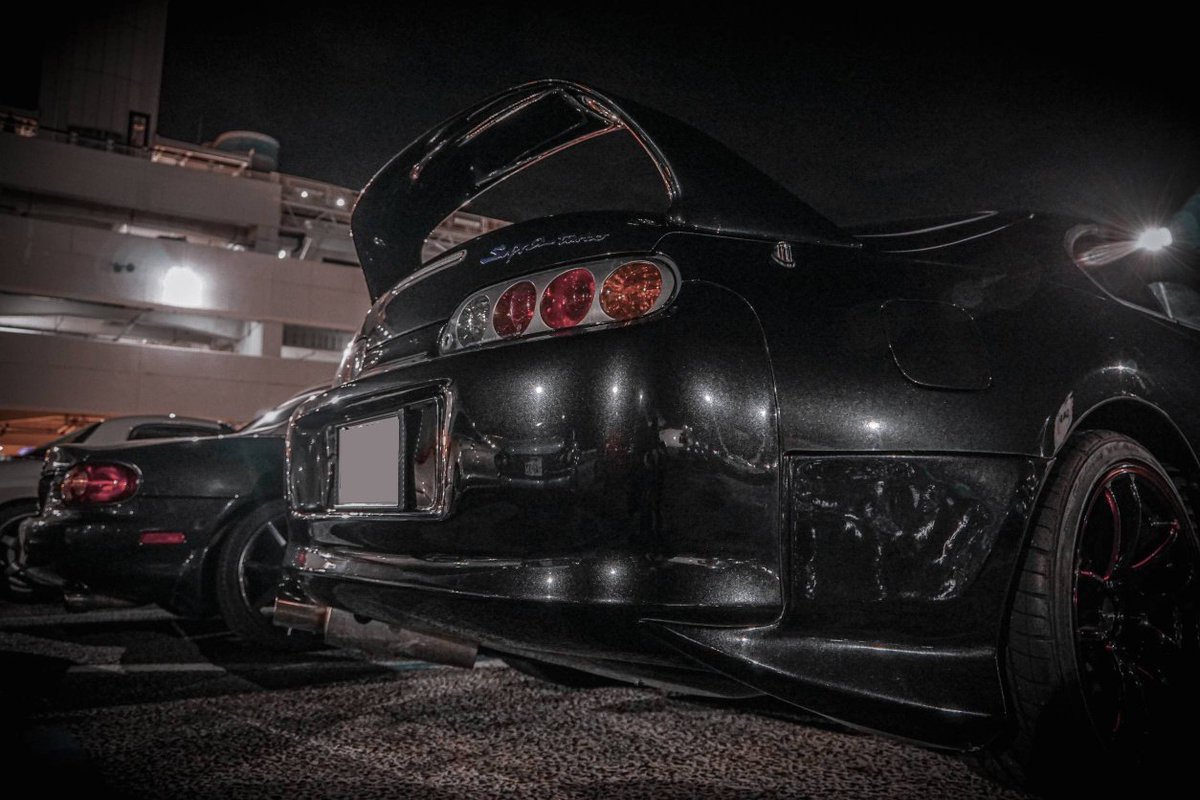 RAS_Garage's tweet photo. #これを見た人は愛車のセクシーヒップを載せる
これが全部愛車っていう頭の悪さよ https://t.co/PwAZFRtm8l