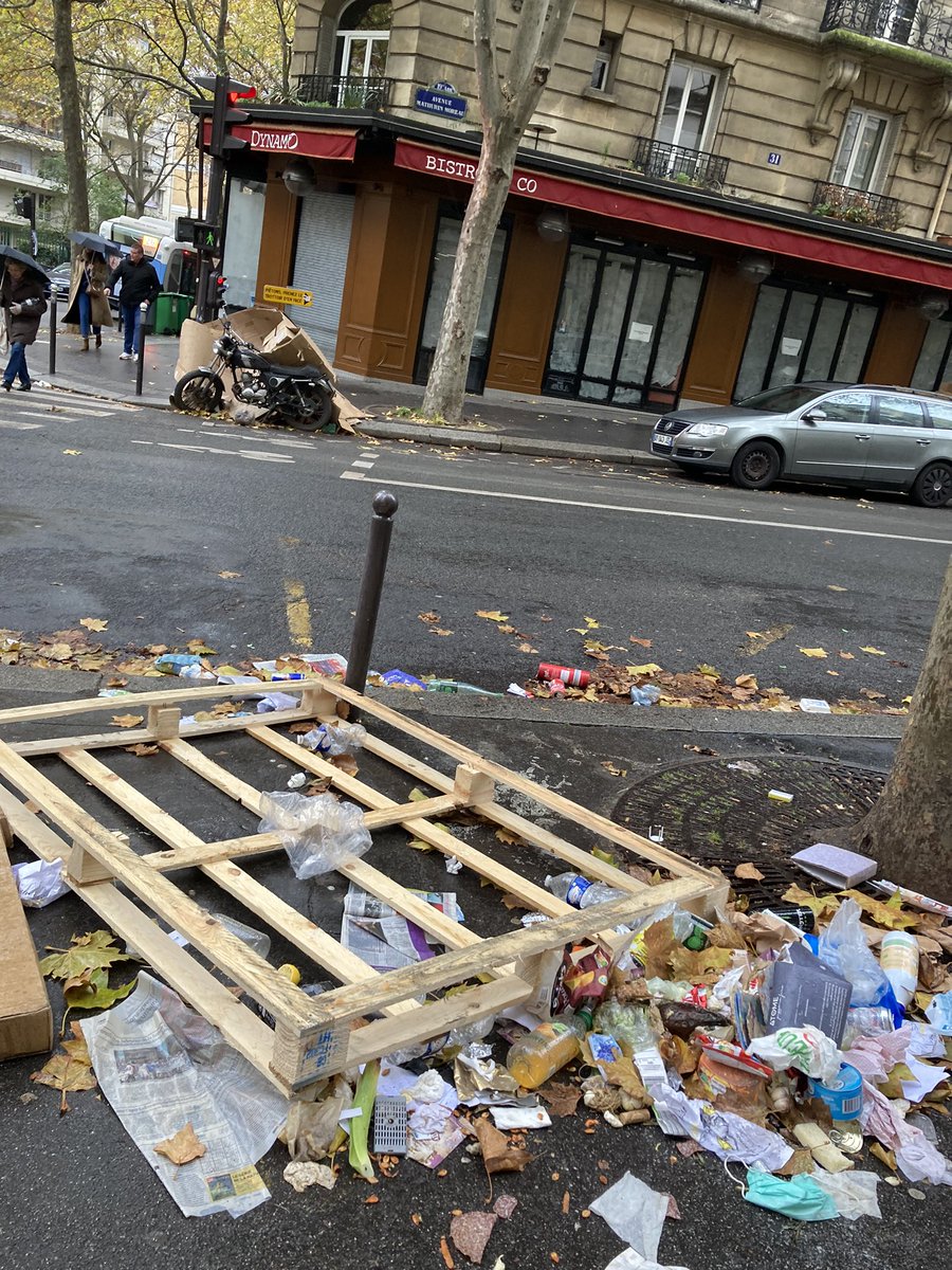 MicheleMDB's tweet photo. @FrancoisDagnaud Ça s’aggrave… https://t.co/0pXG1I9YL5
