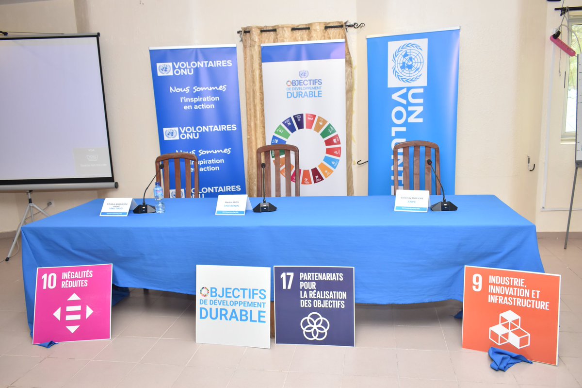 vnubenin's tweet photo. d'approfondir leurs compétences en matière de Suivi &
Evaluation sensible au genre et en communication pour le développement (C4D) d’autre part.
#CDLF2022 #UNVBénin #InspirationInAction
#RetraiteVNU2022 #UNVTogo #Volunteerism
#Leadership https://t.co/8Y44yvuuLs