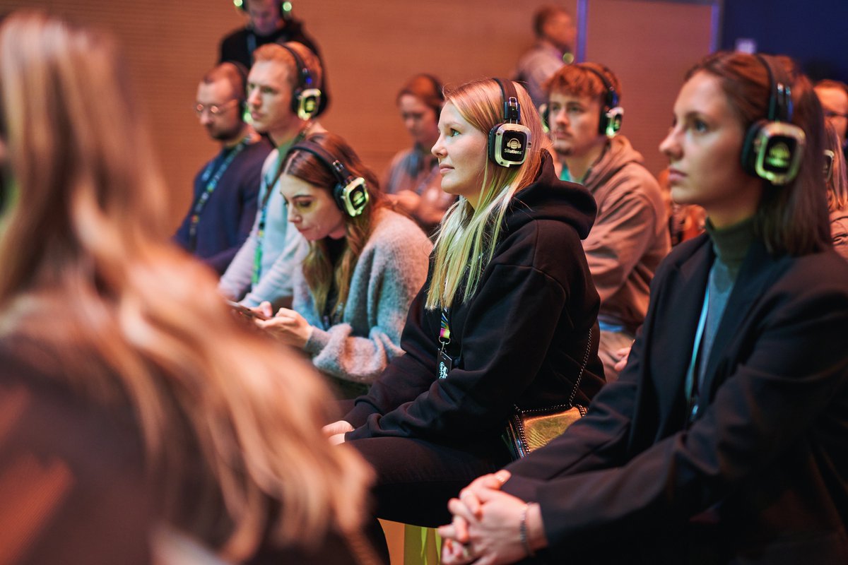 Wir sind mitten im Programm von Tag 2 der #Symbioticon22 – und blicken trotzdem noch einmal zurück... Hier sind einige Impressionen von Tag 1 der #Symbioticon! 🤩

#EndlesseEndeavour #Sparkasse #Web3