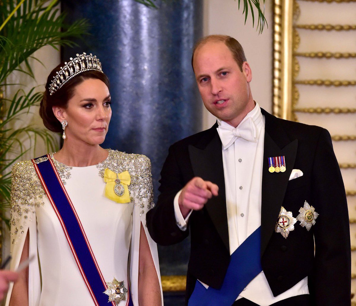 PresidencyZA's tweet photo. [PHOTOS]: His Majesty King Charles III and The Queen Consort host a State Banquet in honour of His Excellency President @CyrilRamaphosa at Buckingham Palace on the occasion of his State Visit.

#SAinUK 🇿🇦🇬🇧#BetterAfricaBetterWorld 🌍 https://t.co/8selimRbFo