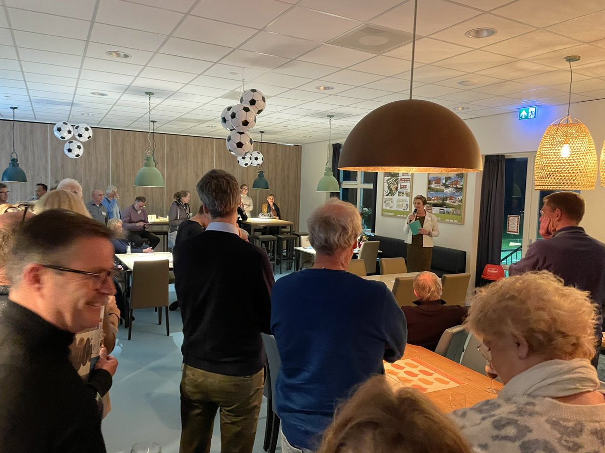 Een hele leuke en zeker ook nuttige Wijken &amp; Dorpendag (middag/avond) gehad in het MFA te Tjalleberd, welke door de wijkmanagers van de <a href="/Heerenveen/">Gemeente Heerenveen</a> was georganiseerd. <a href="/wijkdorphveen/">Wijkmanagement Hveen</a>