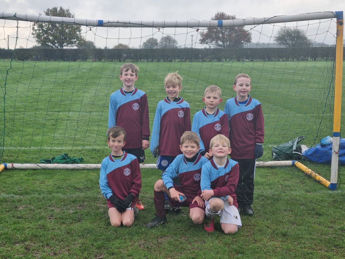Well done to our Staveley Scorchers teams who played Tockwith on Saturday. First ever matches. Really proud of them. Pic shows our U8s before ko.