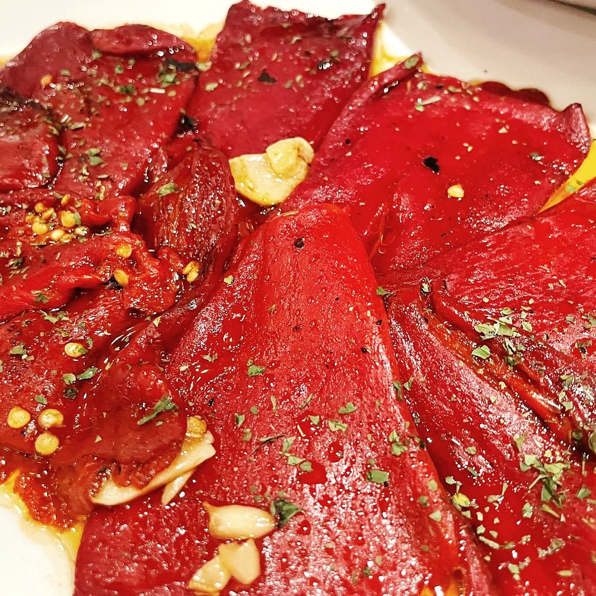 Qué ricos siempre los pimientos, como ración de picoteo o como acompañante de un plato principal. ¡Qué delicia! 🤩