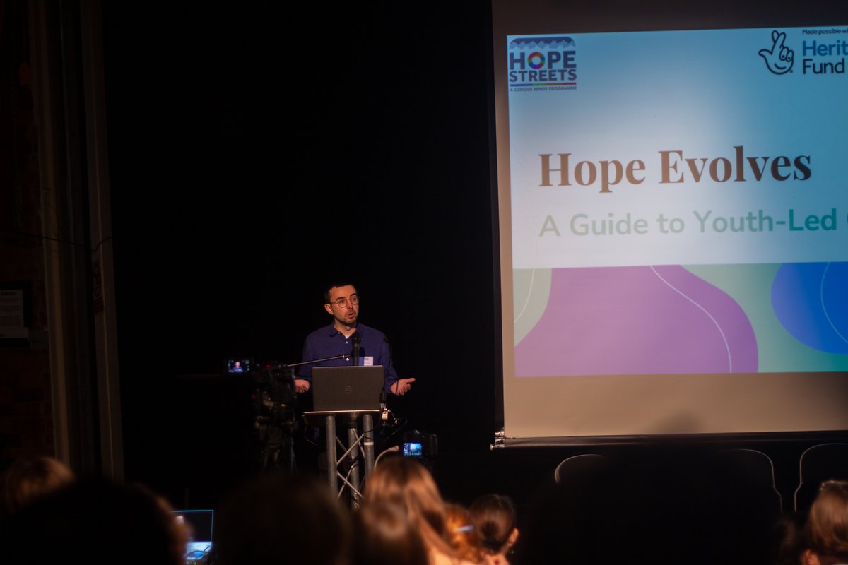 CuriousMindsNW's tweet photo. Welcome to the Pyramid in Warrington for Hope Evolves - A Guide to Youth-Led Change in Heritage.

Our @SaulArgent guides us through this lively day exploring the benefits and what it takes to bring together young people and museums! #HopeEvolves https://t.co/m4G1NeEdNm